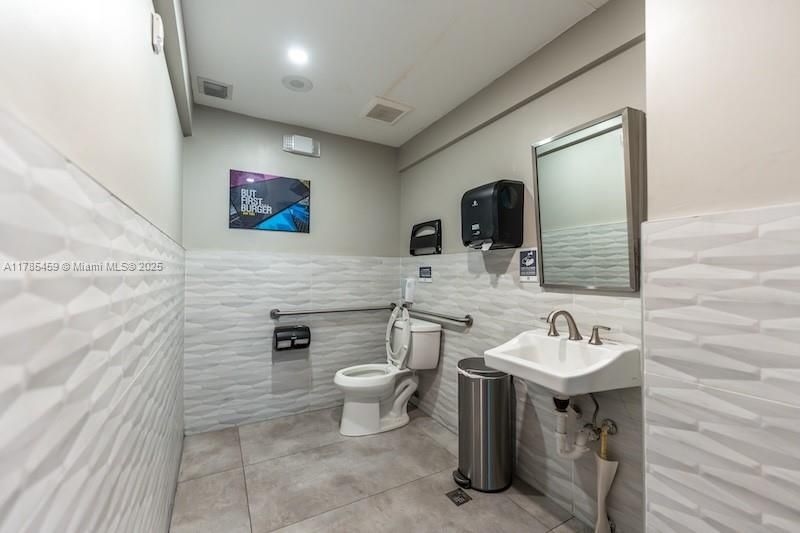 На продажу: $450,000 (0 спален, 0 ванн, 0 Квадратных фут)