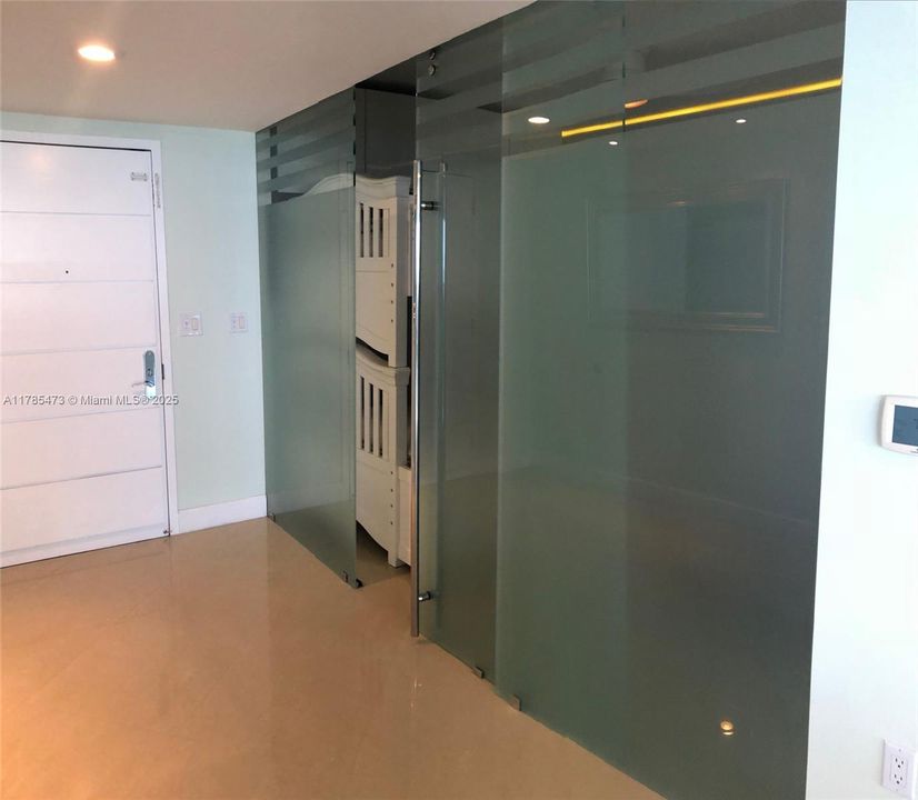 Recently Rented: $11,000 (3 beds, 3 baths, 2065 Square Feet)