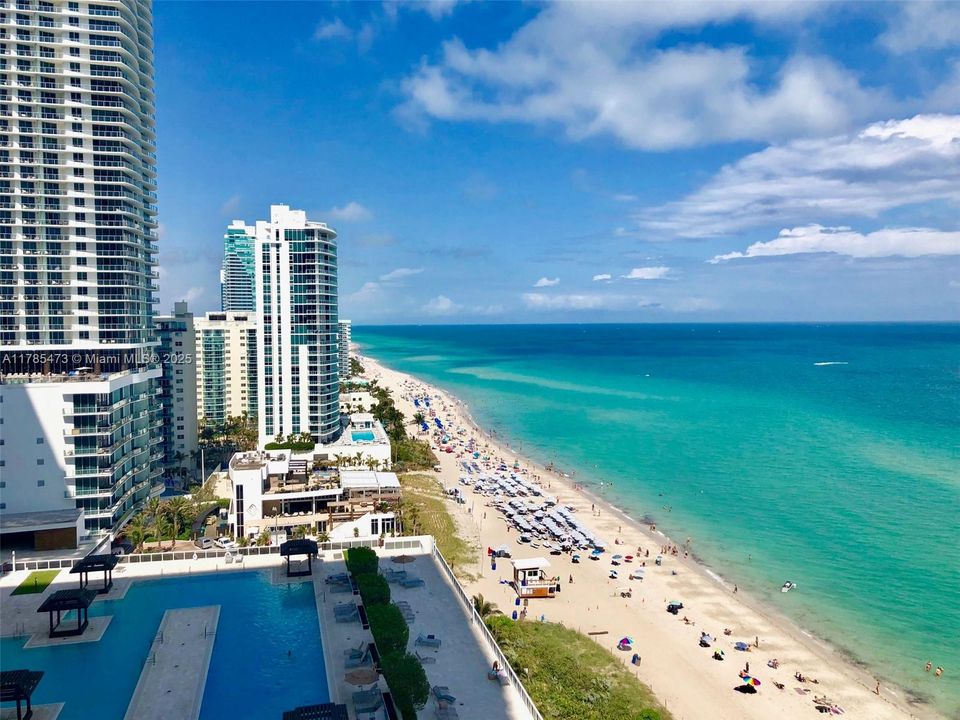 Recently Rented: $11,000 (3 beds, 3 baths, 2065 Square Feet)