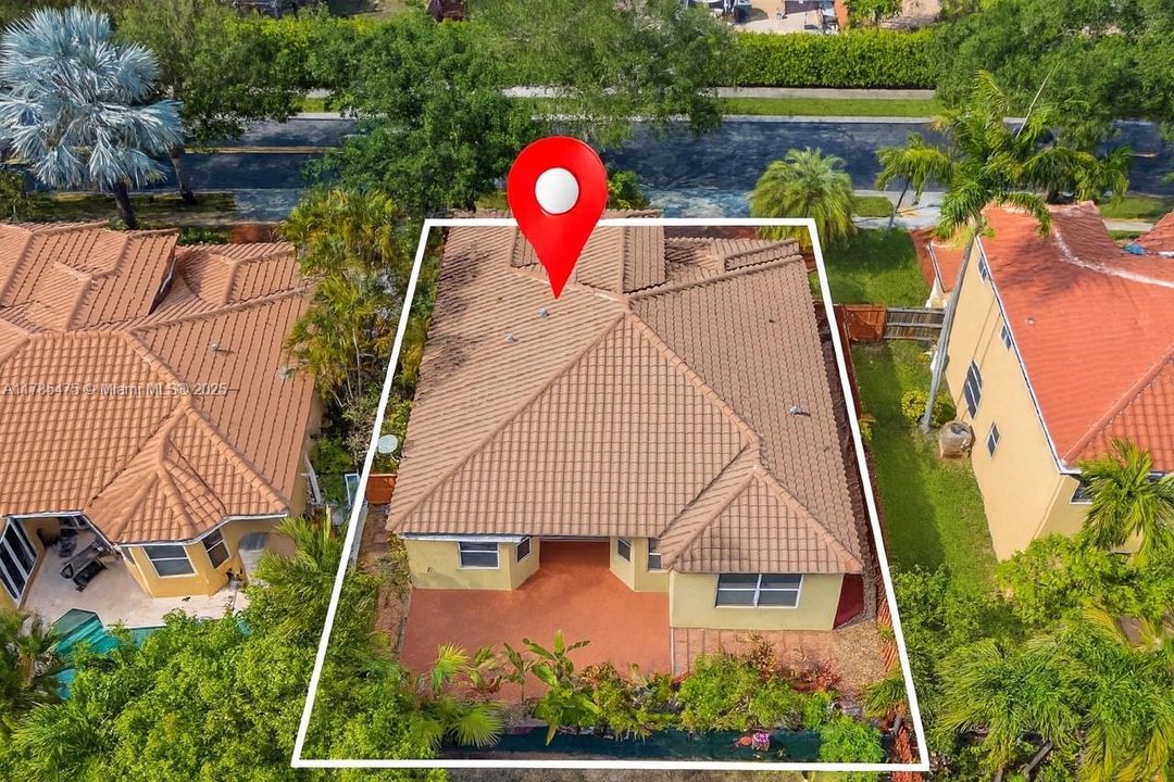 Recently Sold: $615,000 (4 beds, 3 baths, 1960 Square Feet)