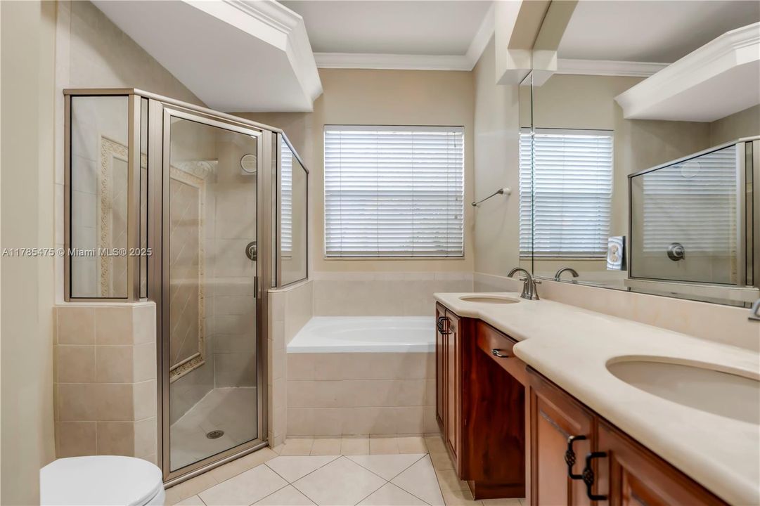 Recently Sold: $615,000 (4 beds, 3 baths, 1960 Square Feet)