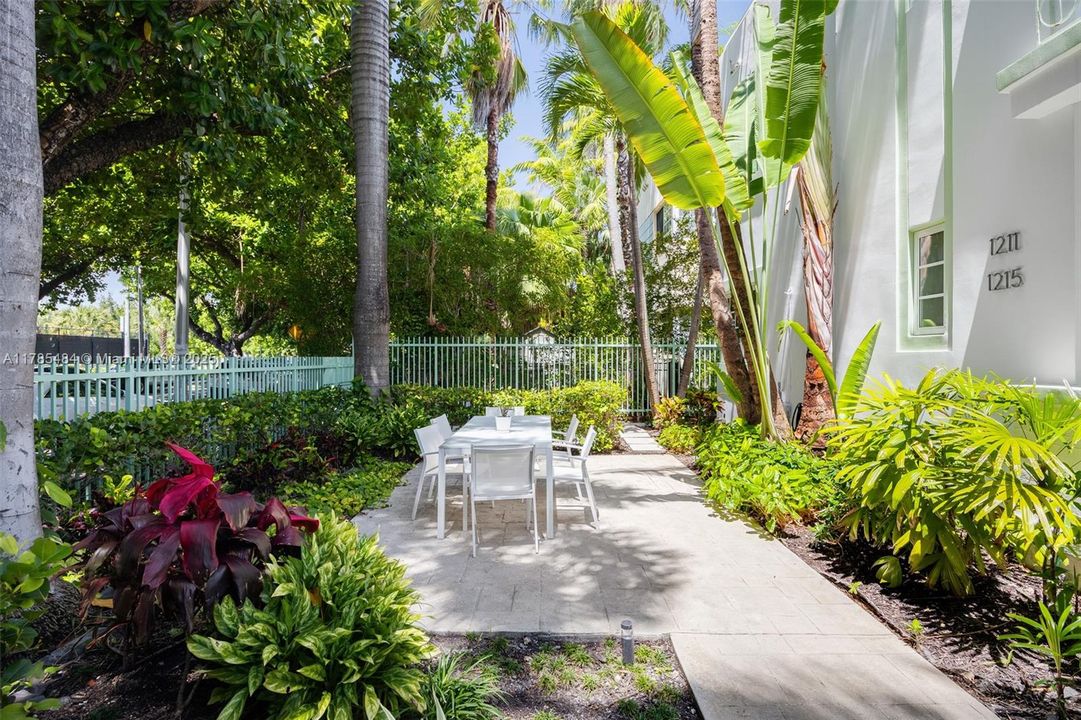 Vendido Recientemente: $370,000 (1 camas, 1 baños, 729 Pies cuadrados)