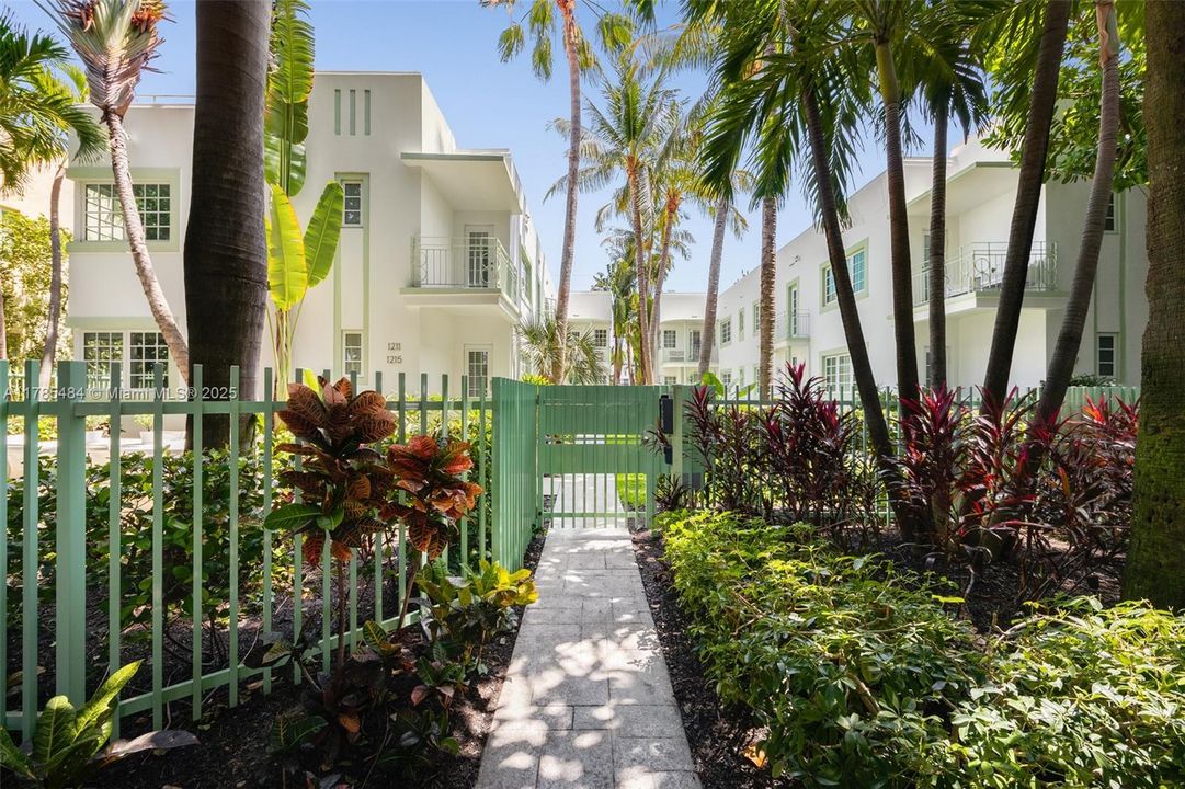 Vendido Recientemente: $370,000 (1 camas, 1 baños, 729 Pies cuadrados)