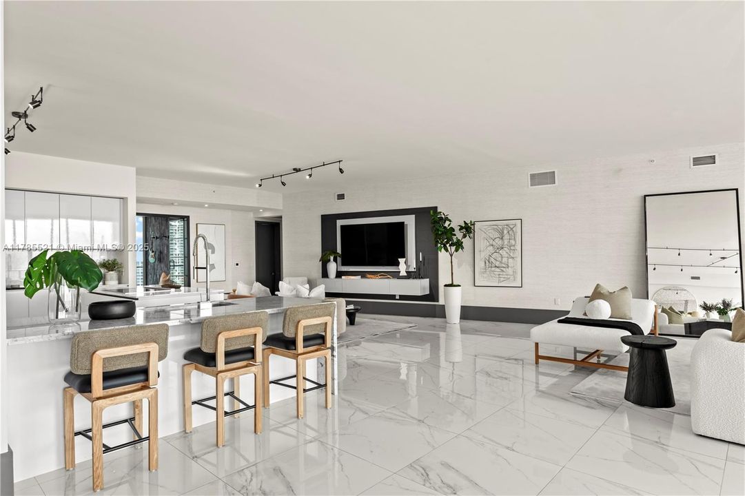 Recently Sold: $4,479,000 (4 beds, 5 baths, 4119 Square Feet)