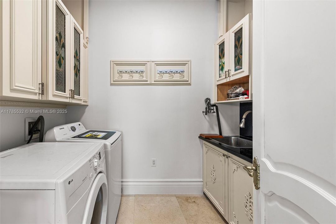 For Sale: $11,495,000 (9 beds, 8 baths, 0 Square Feet)