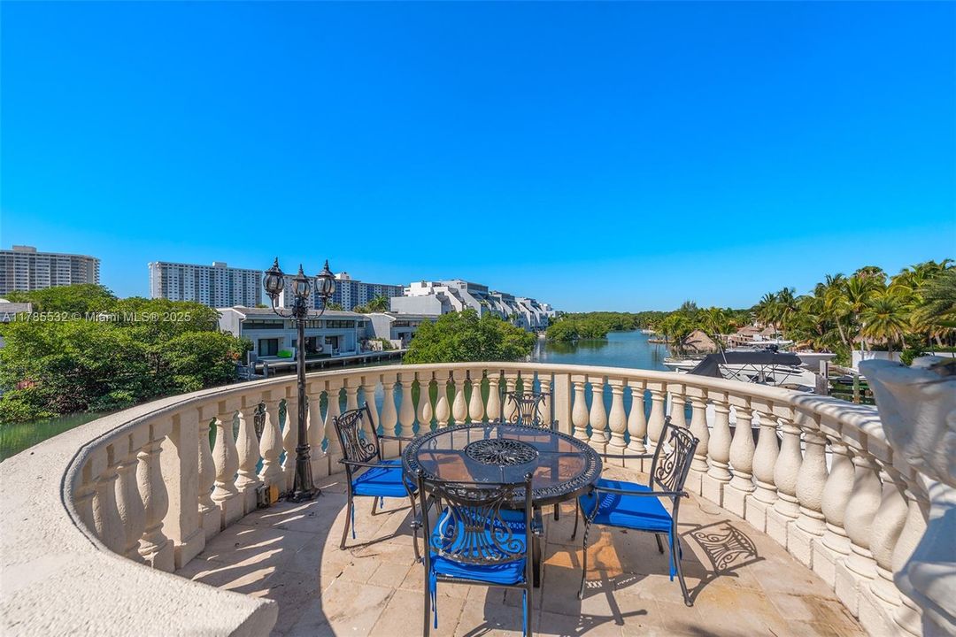 For Sale: $11,495,000 (9 beds, 8 baths, 0 Square Feet)