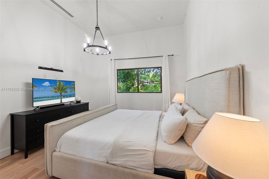 For Sale: $11,495,000 (9 beds, 8 baths, 0 Square Feet)