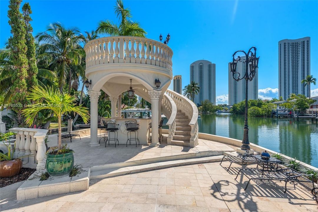 For Sale: $11,495,000 (9 beds, 8 baths, 0 Square Feet)