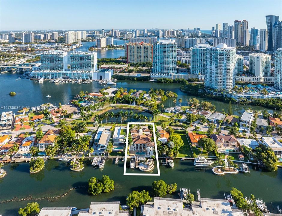 For Sale: $11,495,000 (9 beds, 8 baths, 0 Square Feet)