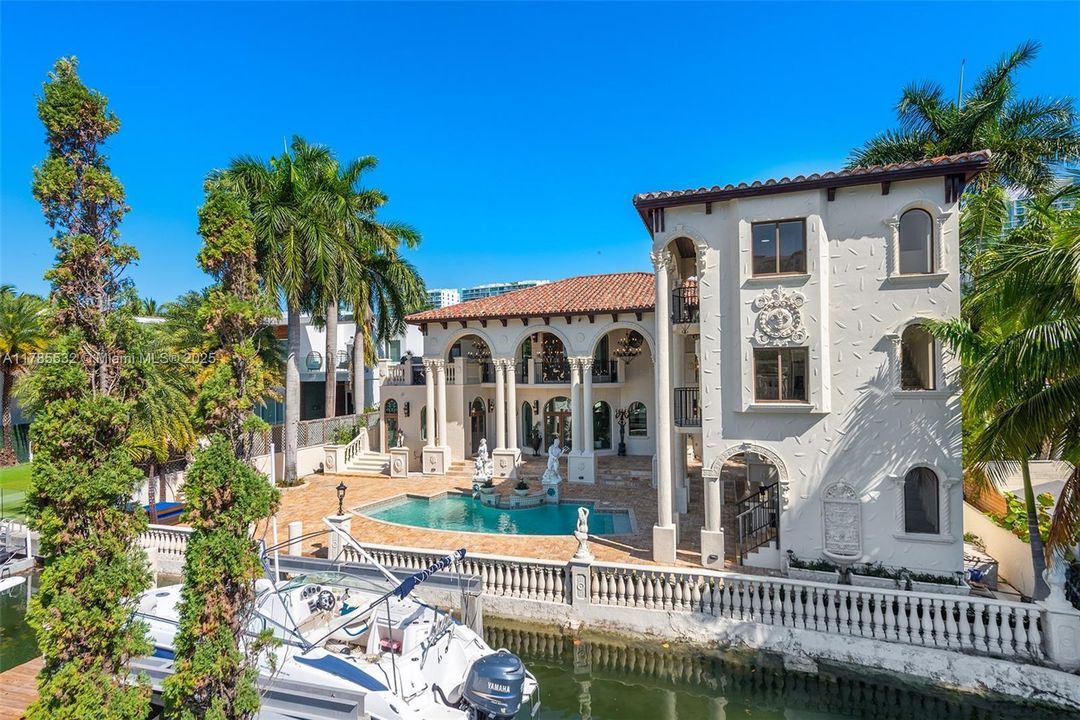 For Sale: $11,495,000 (9 beds, 8 baths, 0 Square Feet)
