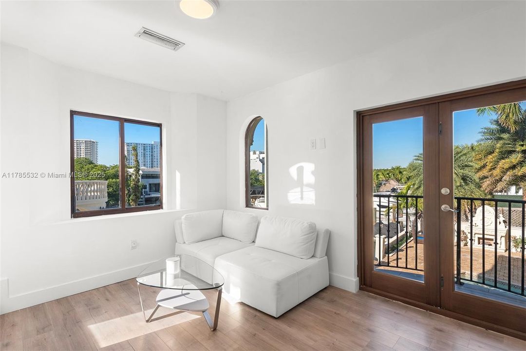 For Sale: $11,495,000 (9 beds, 8 baths, 0 Square Feet)