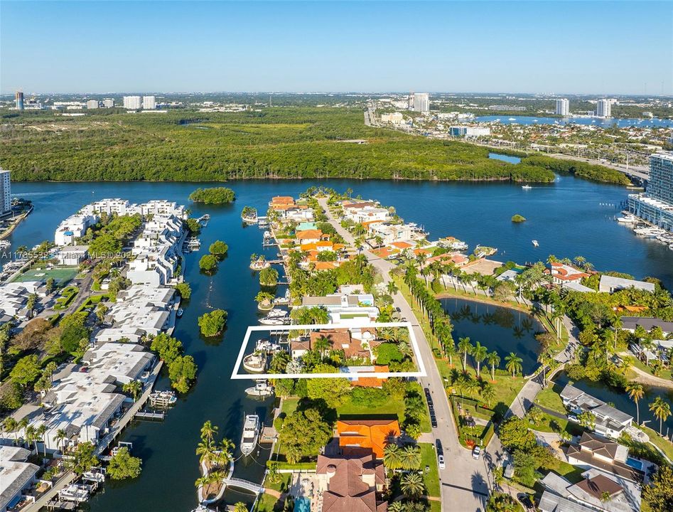 For Sale: $11,495,000 (9 beds, 8 baths, 0 Square Feet)