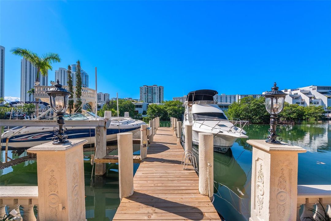 For Sale: $11,495,000 (9 beds, 8 baths, 0 Square Feet)