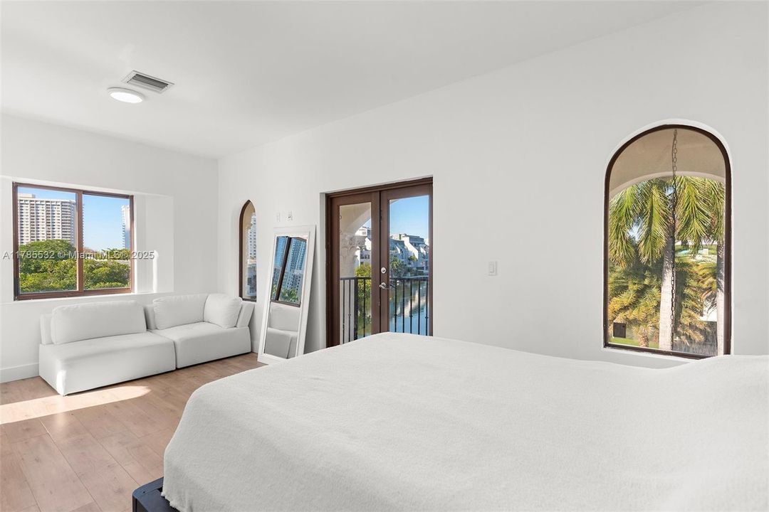 For Sale: $11,495,000 (9 beds, 8 baths, 0 Square Feet)