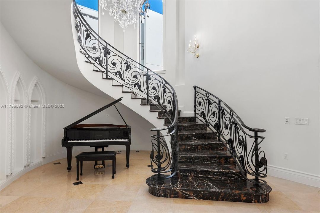 For Sale: $11,495,000 (9 beds, 8 baths, 0 Square Feet)