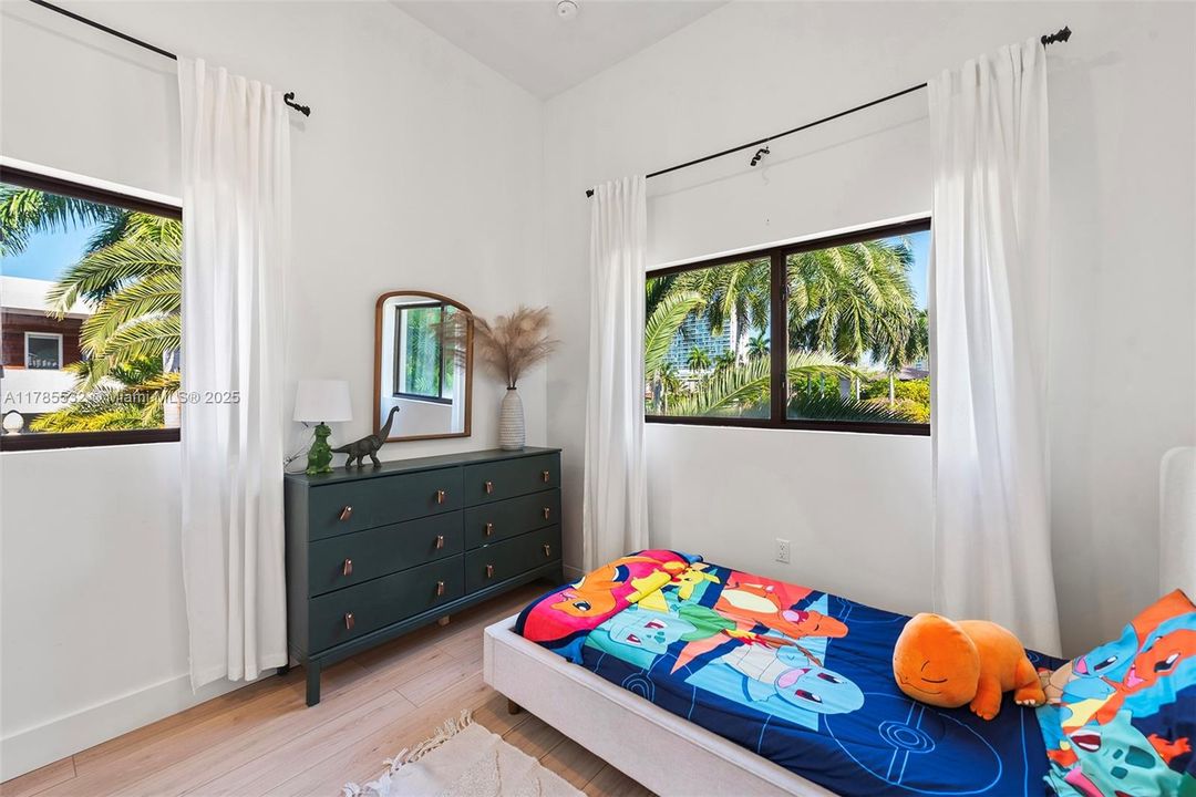 For Sale: $11,495,000 (9 beds, 8 baths, 0 Square Feet)