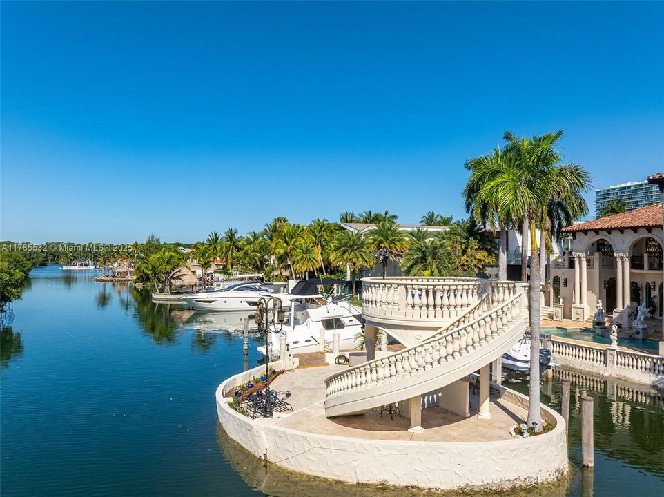 For Sale: $11,495,000 (9 beds, 8 baths, 0 Square Feet)