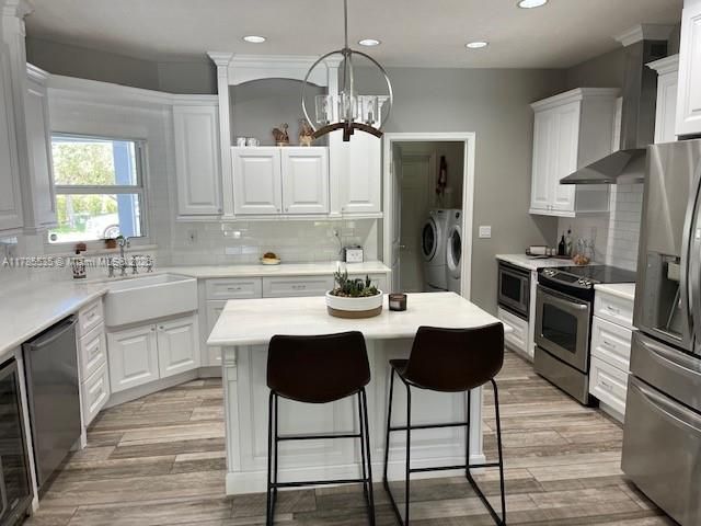 Activo con contrato: $6,500 (4 camas, 2 baños, 1818 Pies cuadrados)