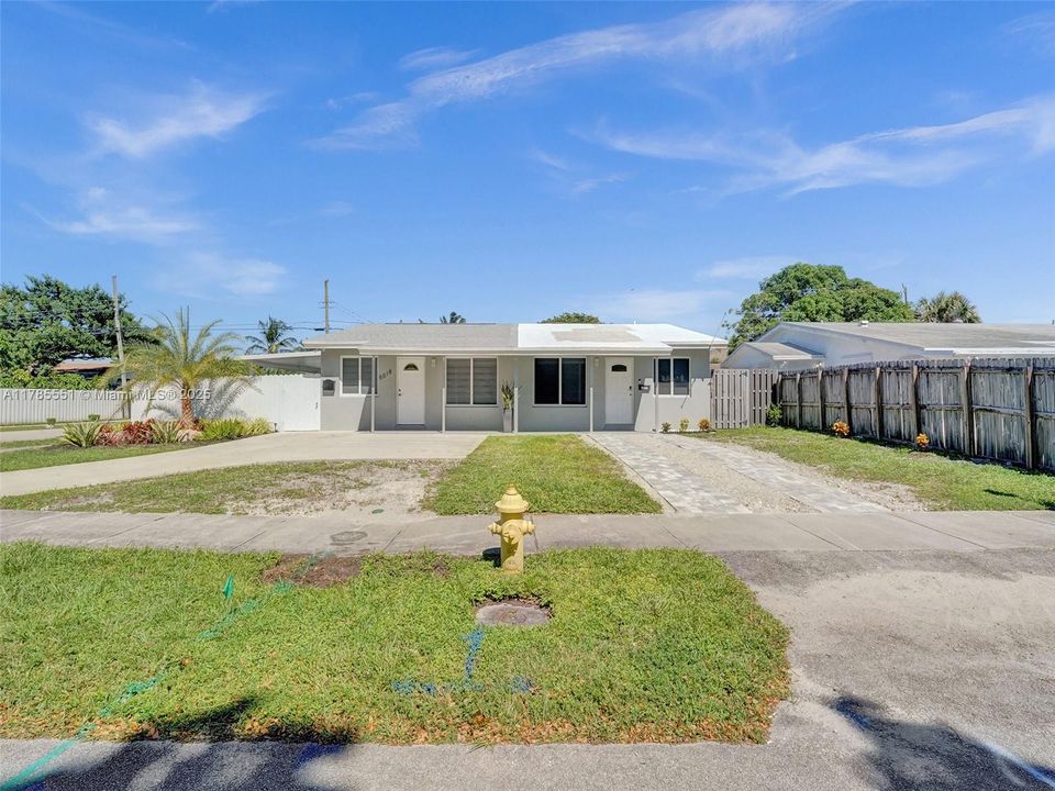 Recently Rented: $2,350 (2 beds, 1 baths, 880 Square Feet)