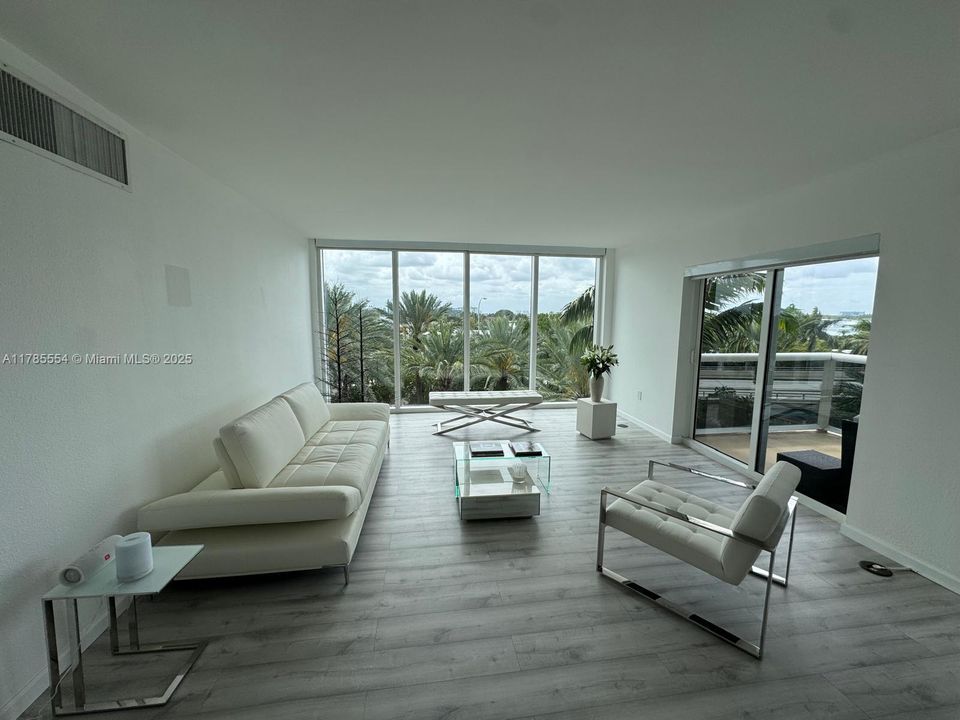 En Venta: $1,280,000 (2 camas, 2 baños, 1300 Pies cuadrados)