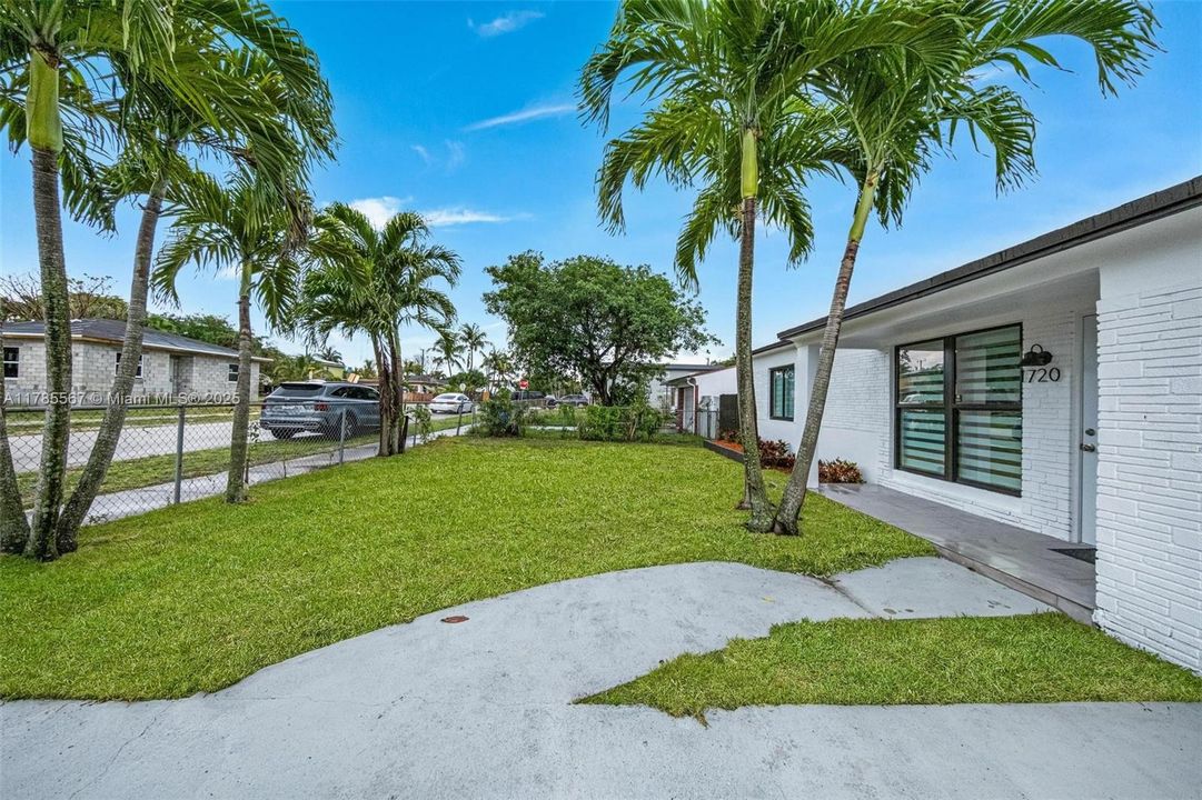 Vendido Recientemente: $499,000 (2 camas, 2 baños, 1166 Pies cuadrados)