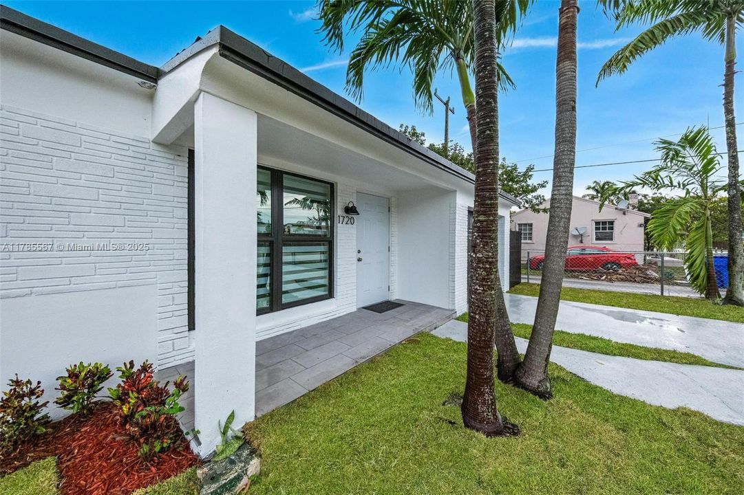 Vendido Recientemente: $499,000 (2 camas, 2 baños, 1166 Pies cuadrados)