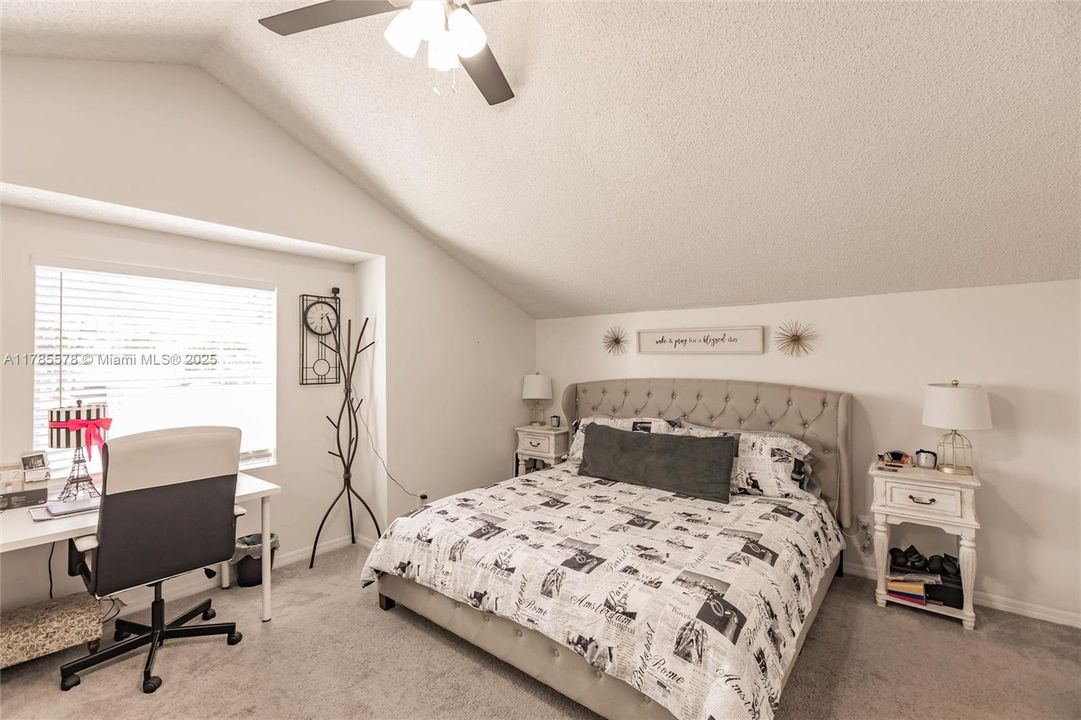 最近租的: $3,065 (3 贝兹, 2 浴室, 1636 平方英尺)