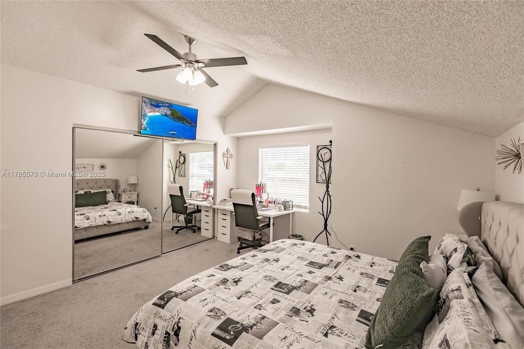 最近租的: $3,065 (3 贝兹, 2 浴室, 1636 平方英尺)