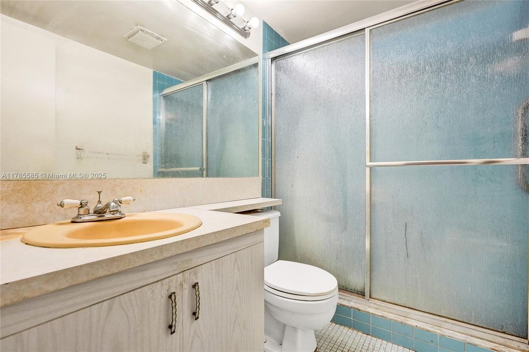 Vendido Recientemente: $85,000 (2 camas, 1 baños, 861 Pies cuadrados)