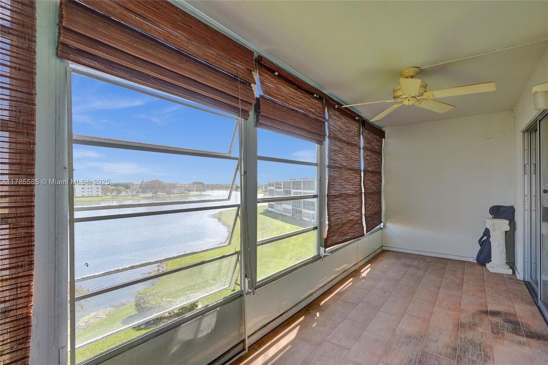 Vendido Recientemente: $85,000 (2 camas, 1 baños, 861 Pies cuadrados)