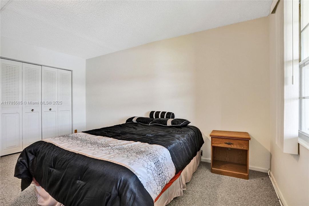 Vendido Recientemente: $85,000 (2 camas, 1 baños, 861 Pies cuadrados)