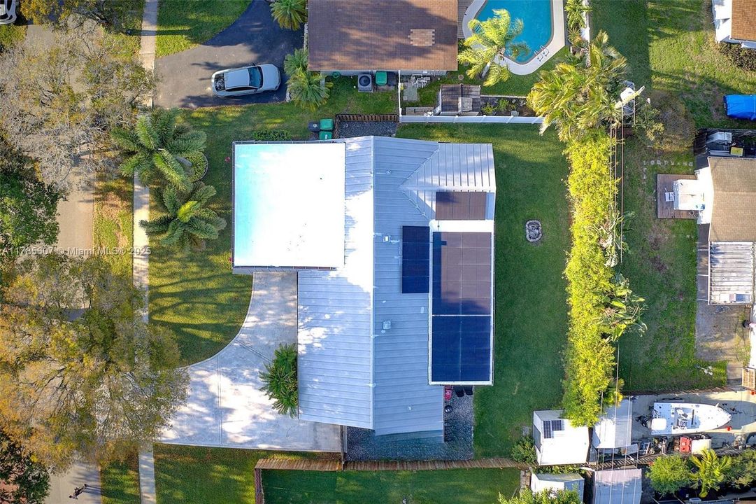 Recently Sold: $650,000 (3 beds, 2 baths, 1542 Square Feet)