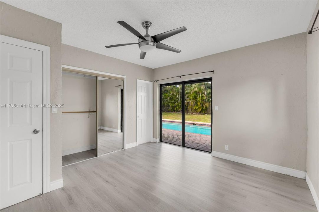 Recently Sold: $539,000 (3 beds, 2 baths, 1335 Square Feet)