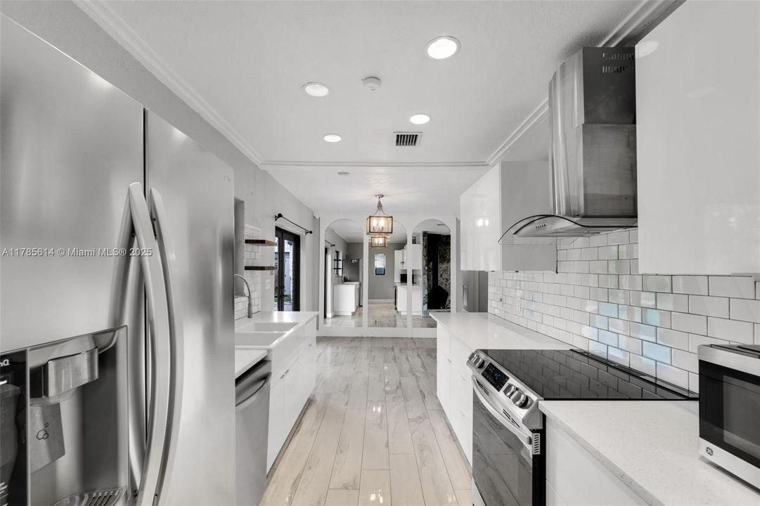 Recently Sold: $539,000 (3 beds, 2 baths, 1335 Square Feet)