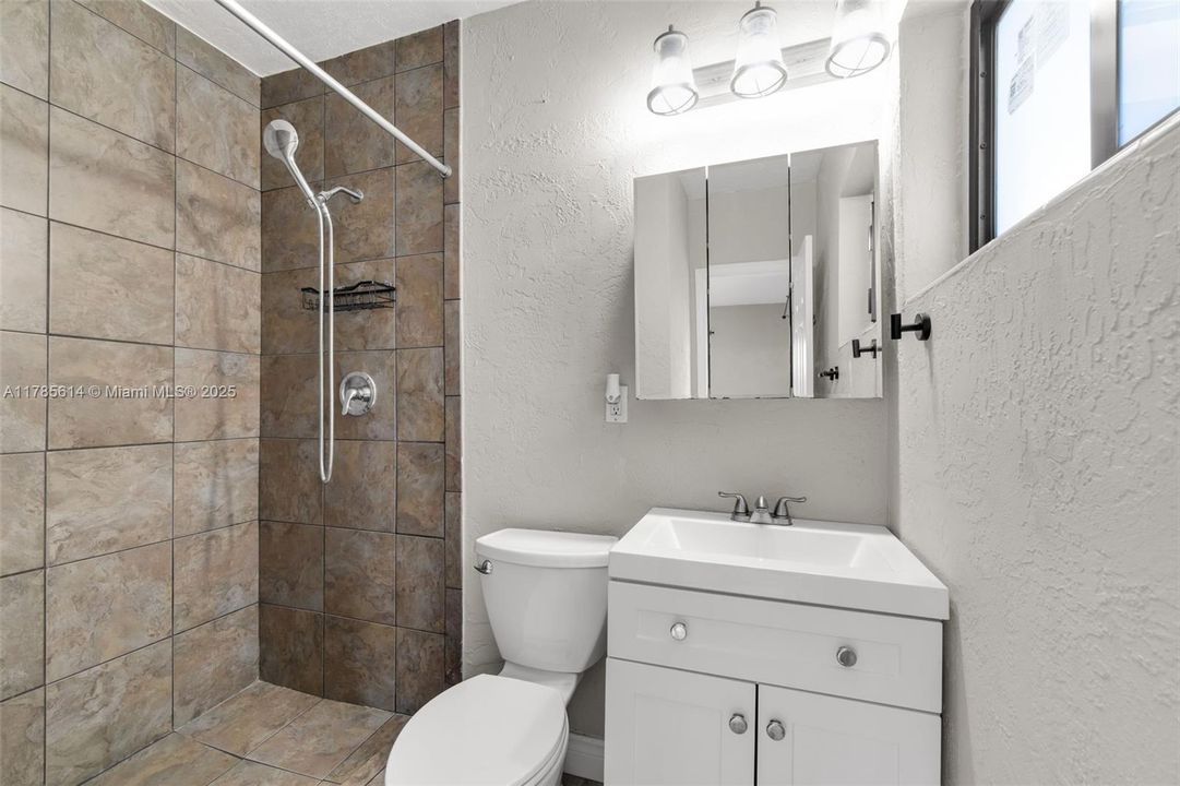 Recently Sold: $539,000 (3 beds, 2 baths, 1335 Square Feet)