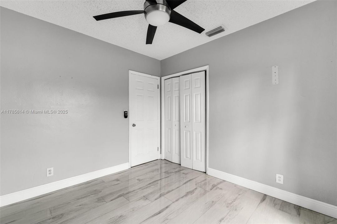 Recently Sold: $539,000 (3 beds, 2 baths, 1335 Square Feet)