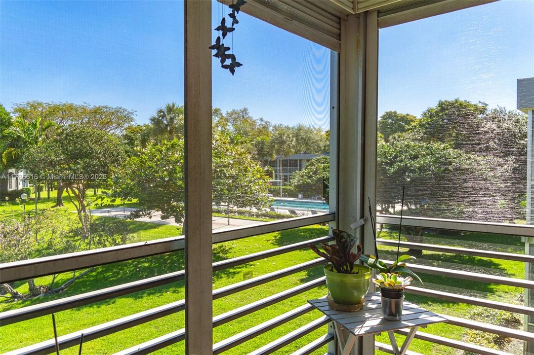 На продажу: $317,500 (3 спален, 3 ванн, 1620 Квадратных фут)