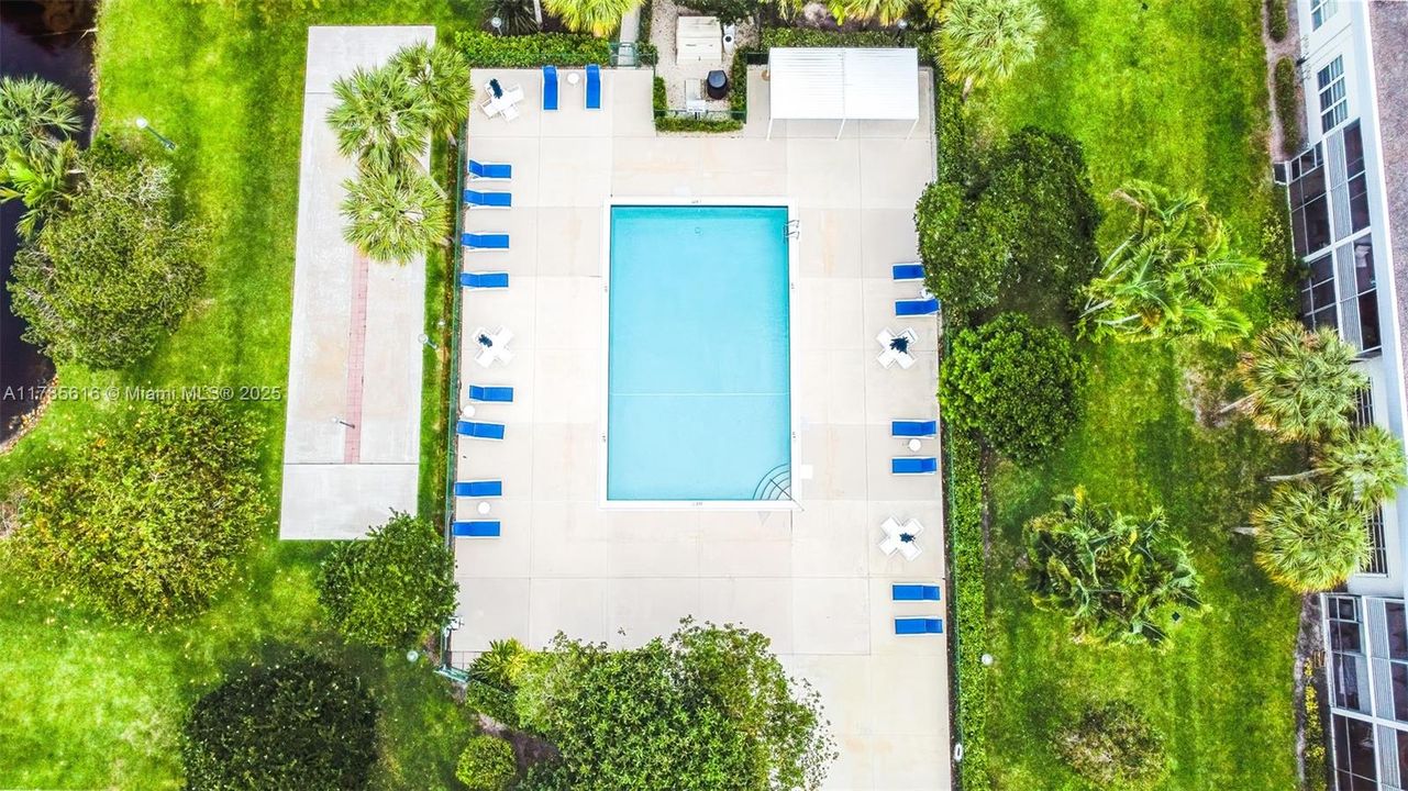 На продажу: $317,500 (3 спален, 3 ванн, 1620 Квадратных фут)