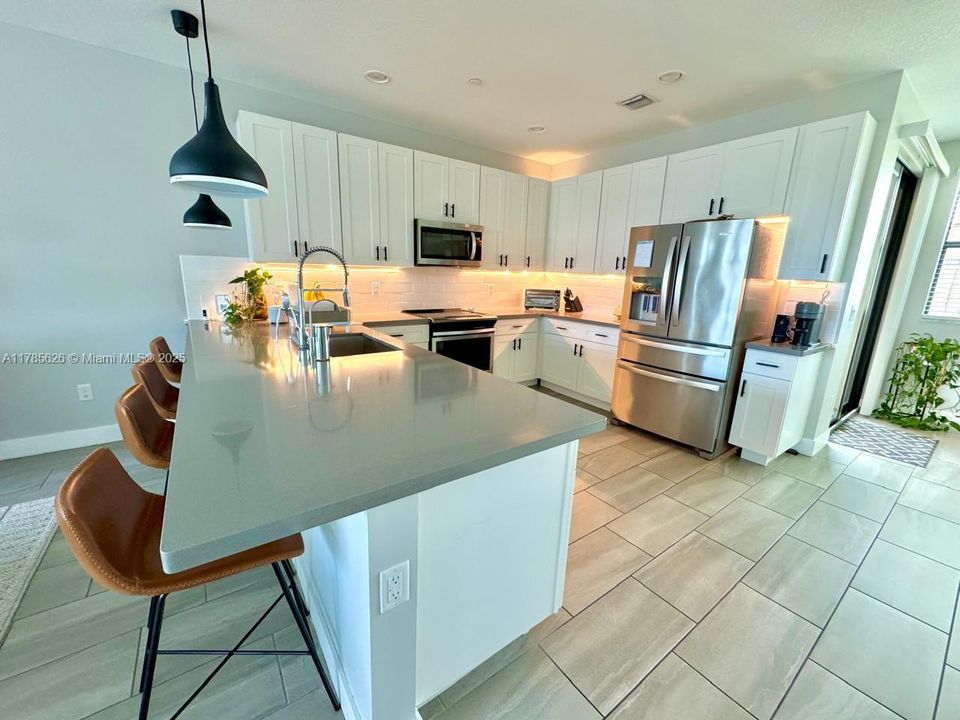 Recently Rented: $4,350 (3 beds, 3 baths, 2701 Square Feet)