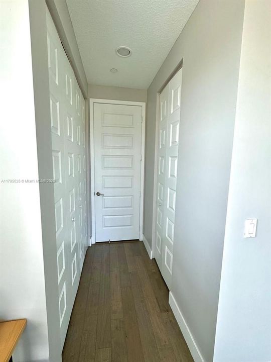 Recently Rented: $4,350 (3 beds, 3 baths, 2701 Square Feet)