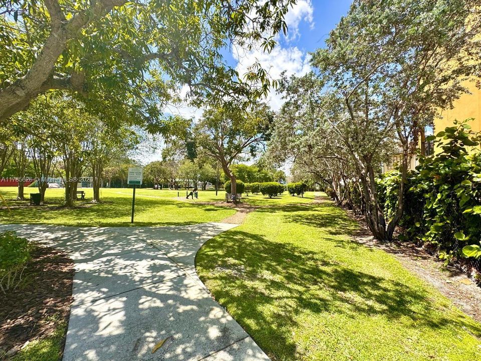 Recently Rented: $4,350 (3 beds, 3 baths, 2701 Square Feet)