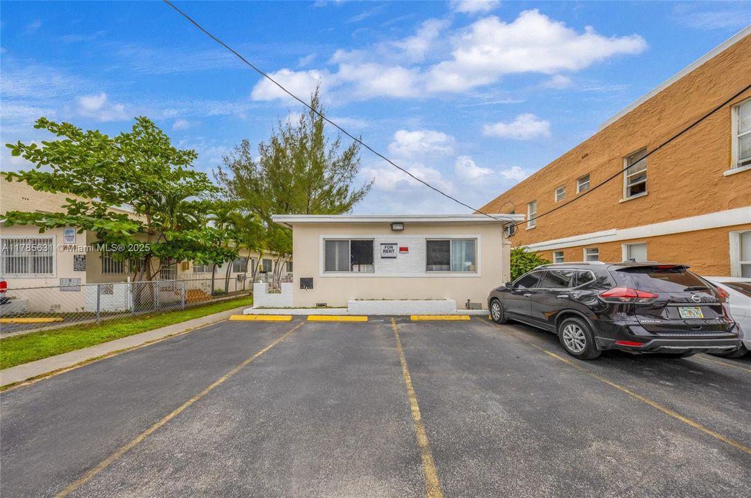 Vendido Recientemente: $4,950,000 (0 camas, 0 baños, 0 Pies cuadrados)