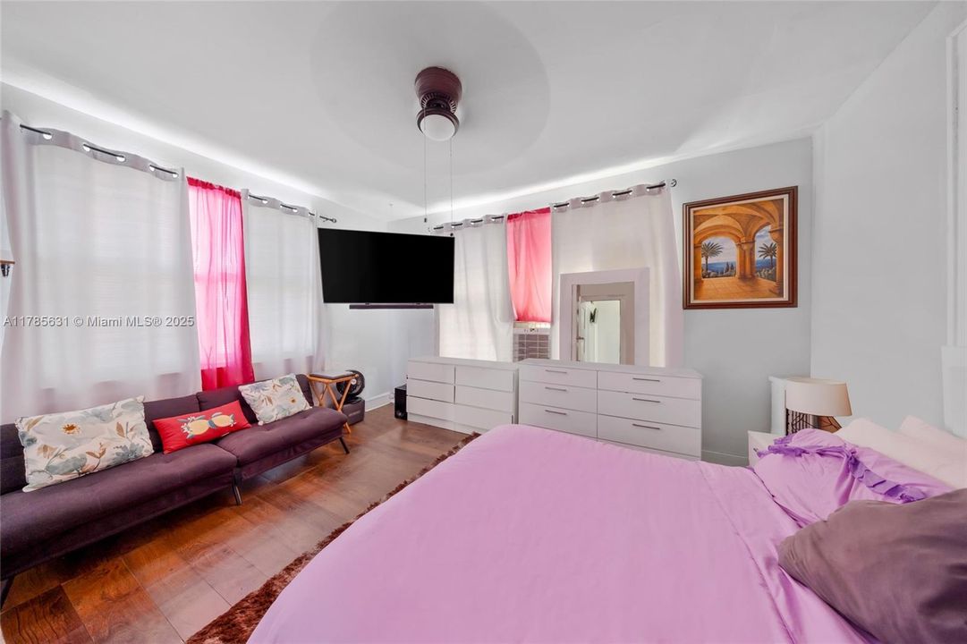 Vendido Recientemente: $4,950,000 (0 camas, 0 baños, 0 Pies cuadrados)