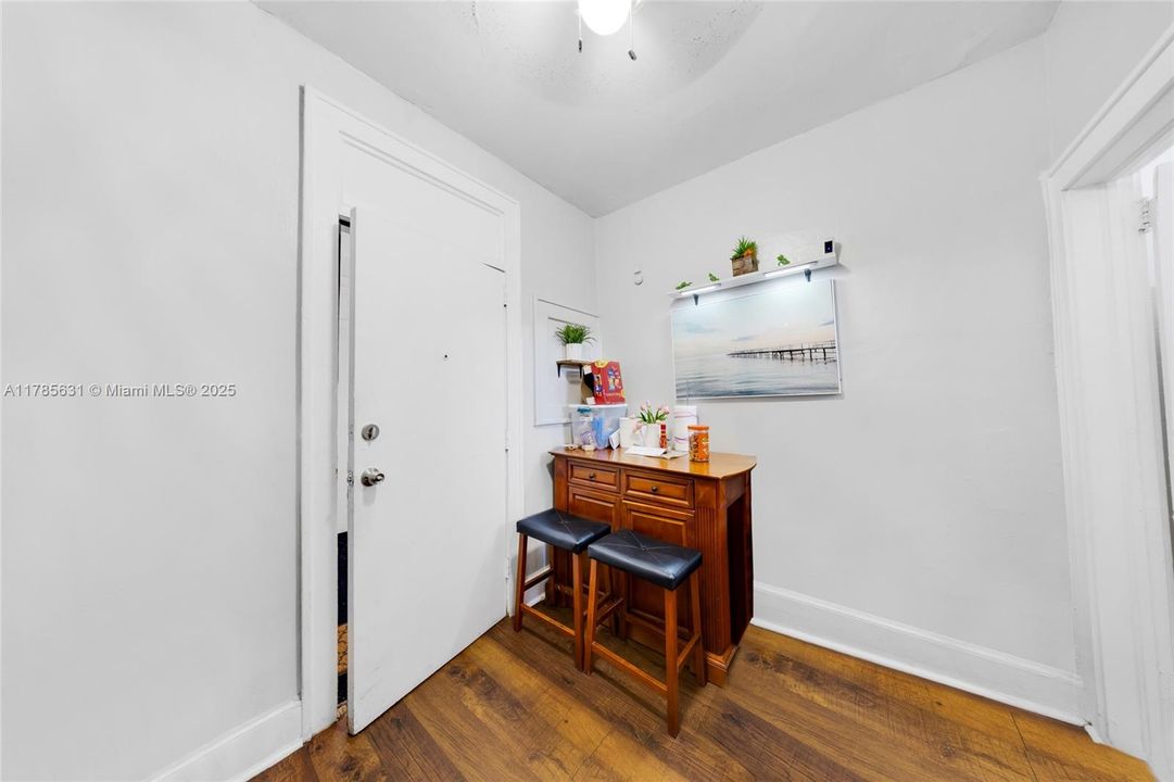 Vendido Recientemente: $4,950,000 (0 camas, 0 baños, 0 Pies cuadrados)