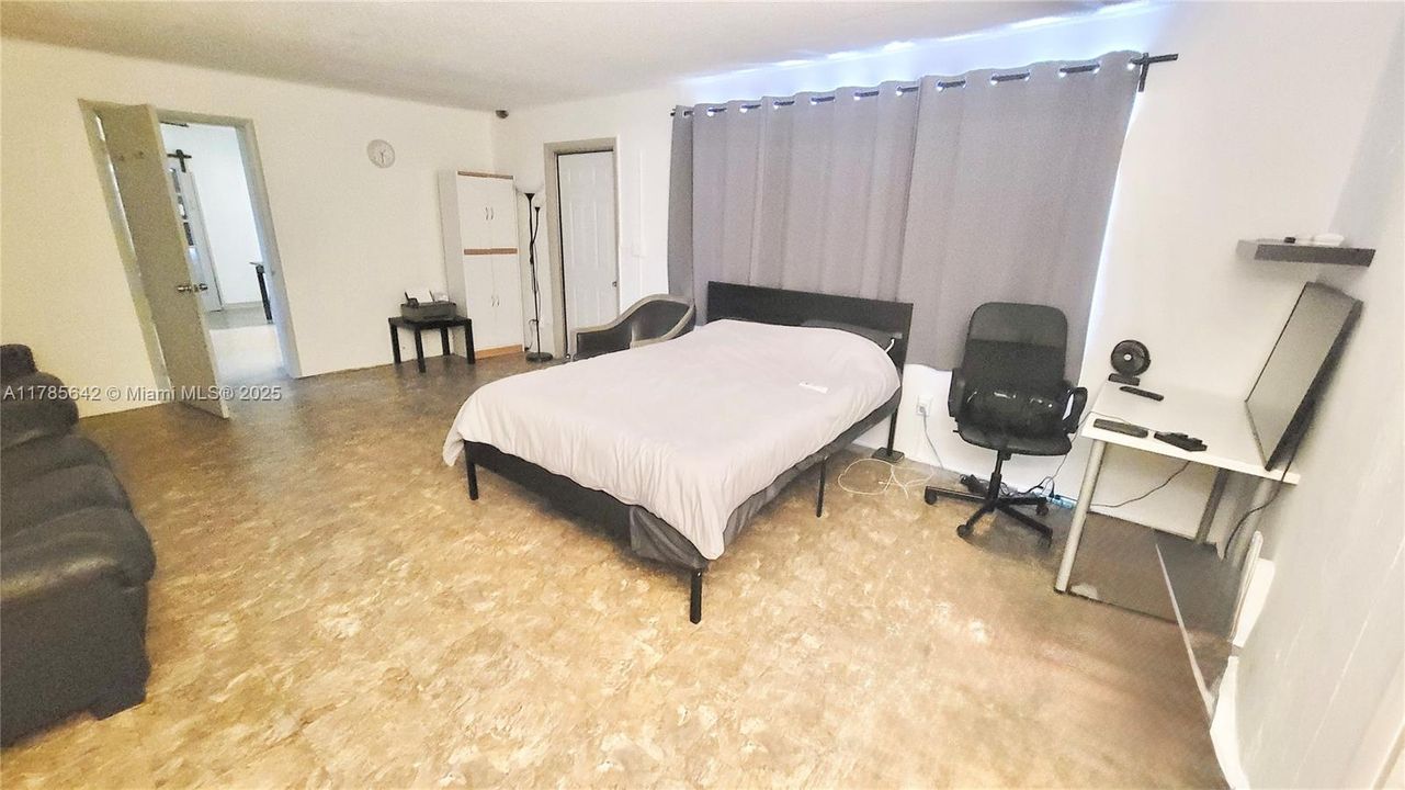 Vendido Recientemente: $390,000 (2 camas, 1 baños, 1129 Pies cuadrados)