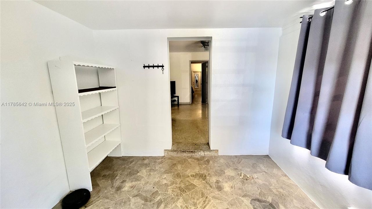 Vendido Recientemente: $390,000 (2 camas, 1 baños, 1129 Pies cuadrados)