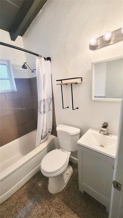 Vendido Recientemente: $390,000 (2 camas, 1 baños, 1129 Pies cuadrados)