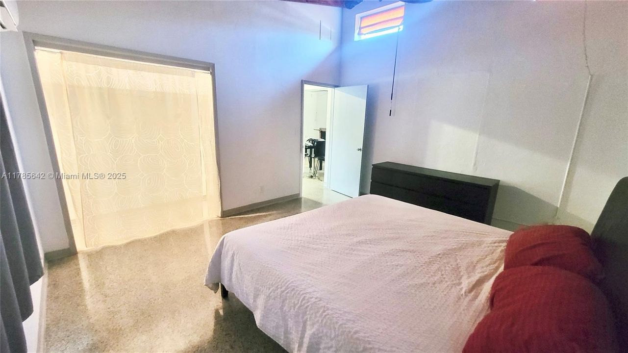 Vendido Recientemente: $390,000 (2 camas, 1 baños, 1129 Pies cuadrados)