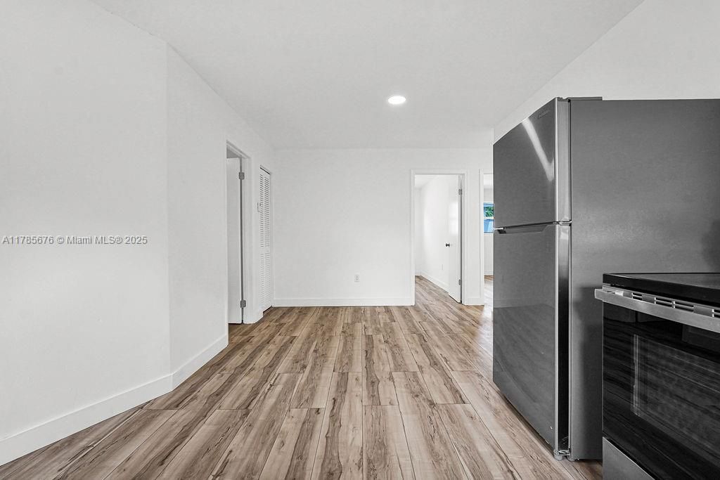 Recientemente alquilado: $3,900 (4 camas, 2 baños, 1710 Pies cuadrados)