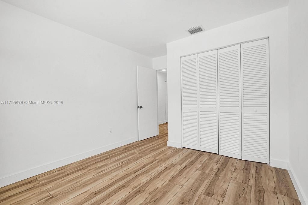 Recientemente alquilado: $3,900 (4 camas, 2 baños, 1710 Pies cuadrados)